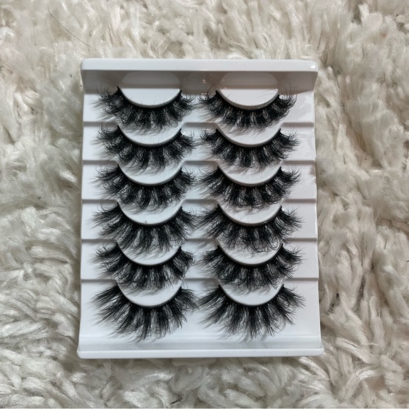 New! HP! ☆ Faux Mink 5 Pack False Eyelashes Includes Wispy Lashes - Picture 10 of 10